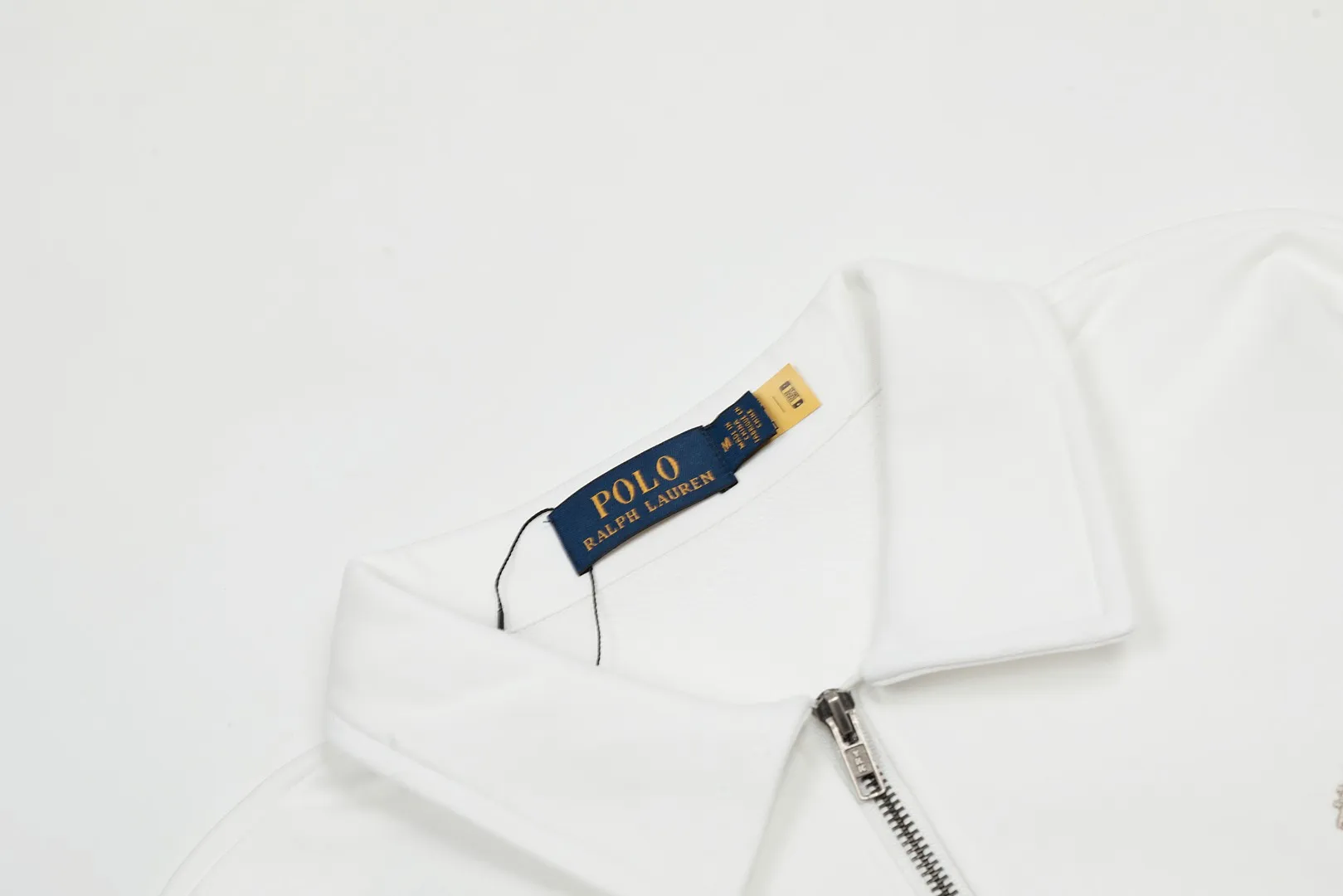P260 Top quality" Style number: 8091# [Ralph Lauren classic pony embroidered half-zip lapel POLO sweatshirt] ✅Ralph Lauren Ralph Lauren autumn and winter basic versatile polo lapel sweatshirt for men and women couples ✅High weight pure cotton terry original consistent YKK zipper widened and thickened threads ✅Old money style lazy style full retro style simple popular style ✅Autumn and winter single wear, simple and easy to wear underneath A must-have recommendation for couples Size: S-XL Color: White Khaki Retro Green